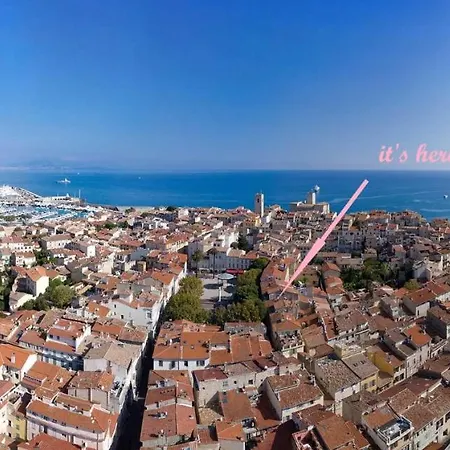 Freshly Tastefully Renovated Apartments In Heart Of Old Antibes Exterior photo