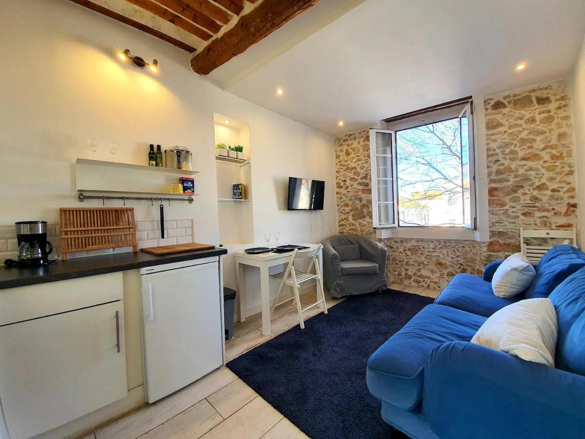 Apartment Freshly Tastefully Renovated In Heart Of Old