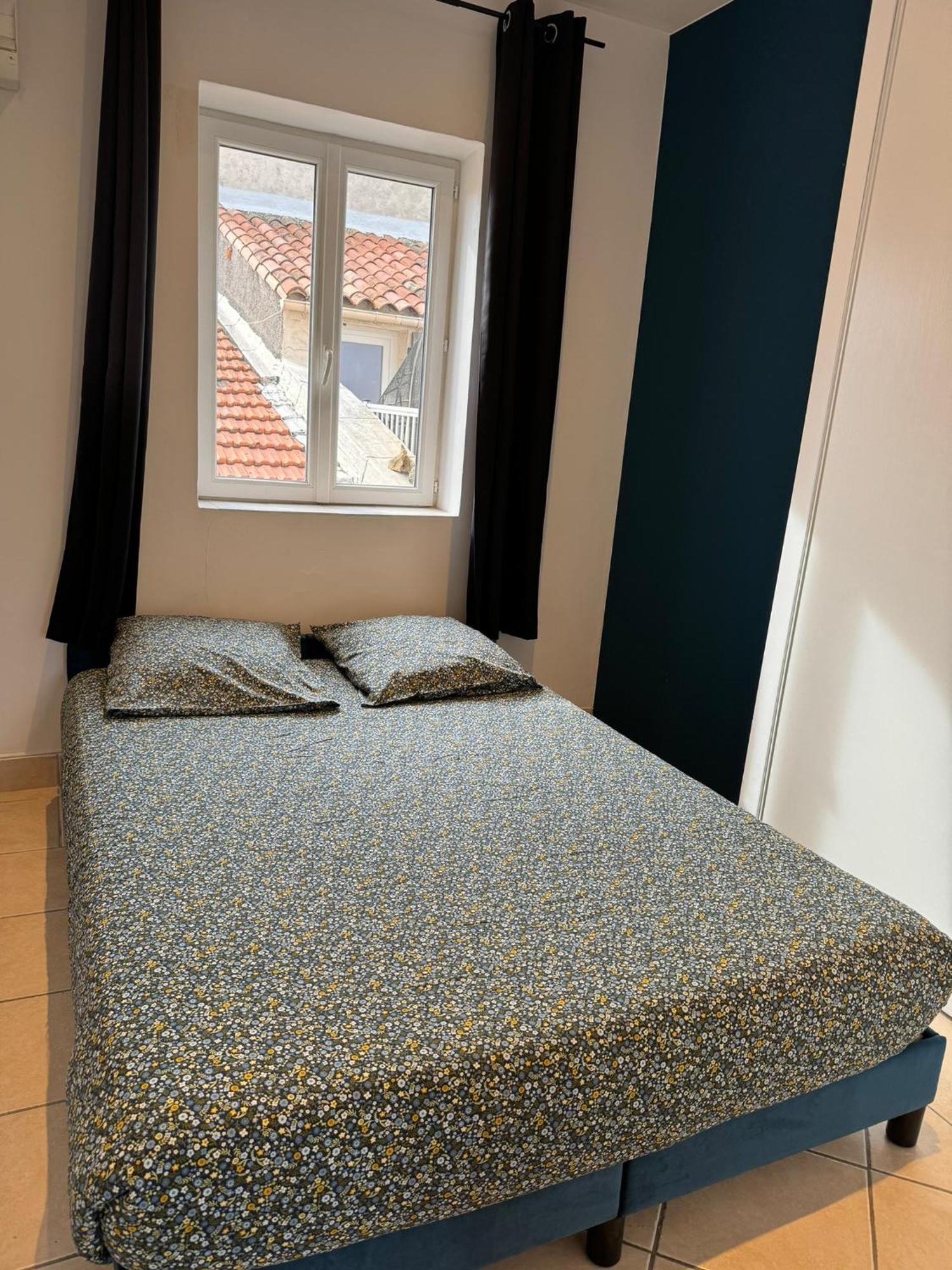 Freshly Tastefully Renovated In Heart Of Old Apartment *